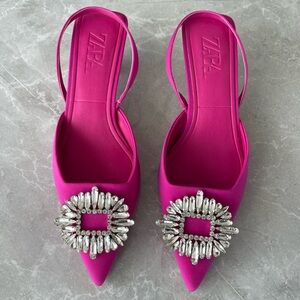 Zara Satin sling back heels in Pink with Crystal embellishment, 39